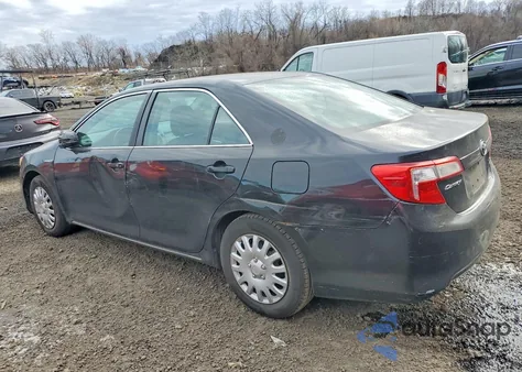 2014 Toyota Camry Hybrid z USA, uszkodzony, nr VIN 4T1BD1FK5EU121971
